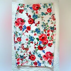 Brat Star Textured Floral Print Pencil Skirt